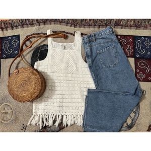 JOIE WHITE KNIT TOP.
